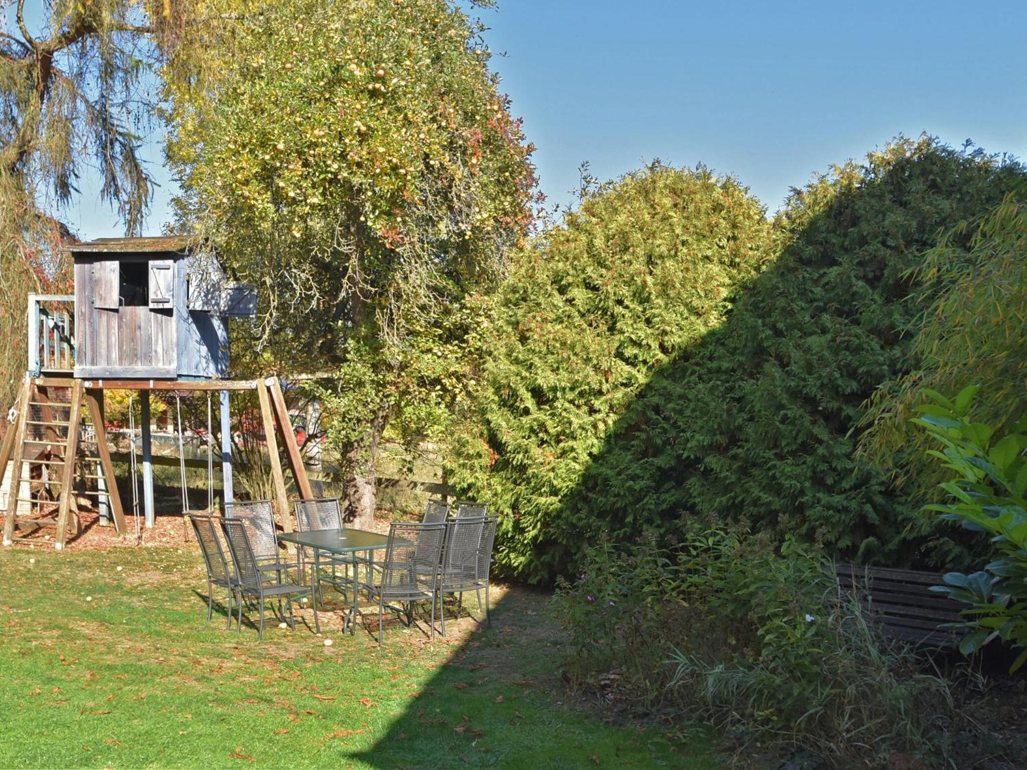 Spacious Holiday Home In Hesse With Garden Waldeck  Eksteriør billede
